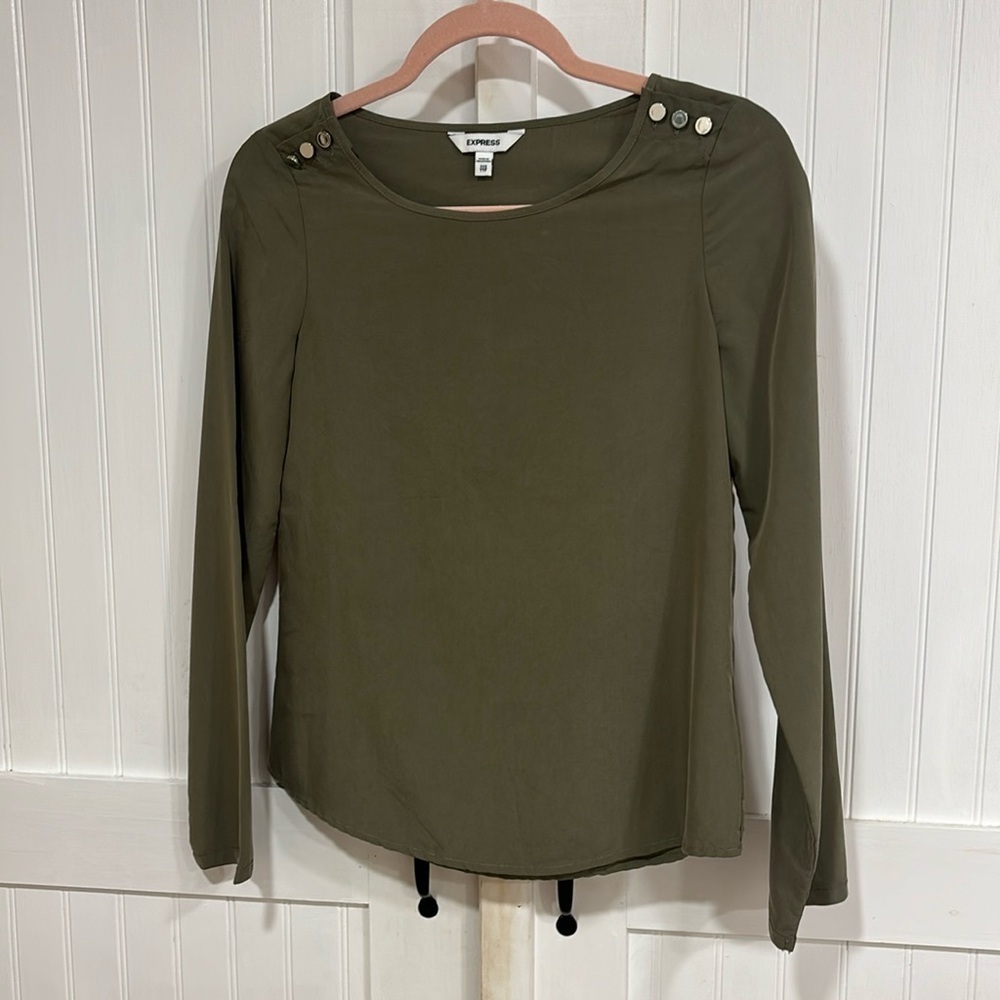Express: long sleeved, olive green, soft top size XXS